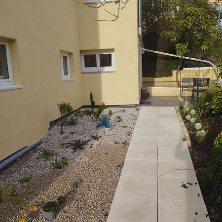 Appartement Aurore En Rez De Jardin Avec Parking Gratuit Vence Kültér fotó