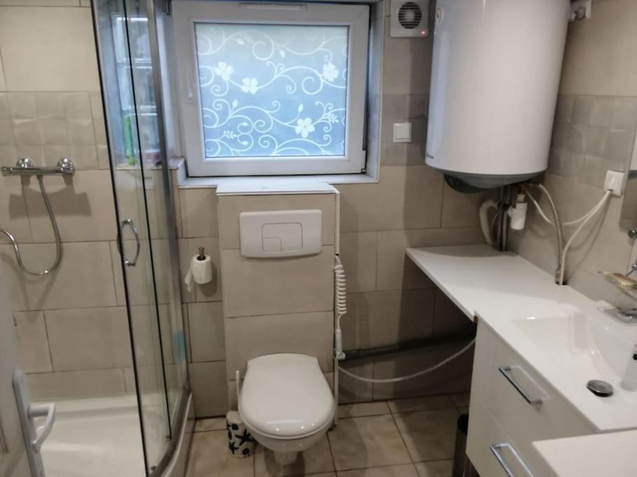 Appartement Aurore En Rez De Jardin Avec Parking Gratuit Vence Kültér fotó